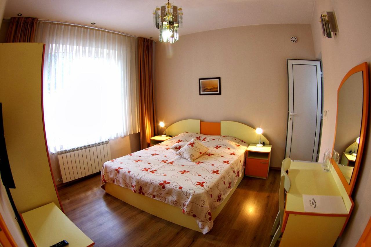Hotel Приятелската Къща Welingrad Exterior foto