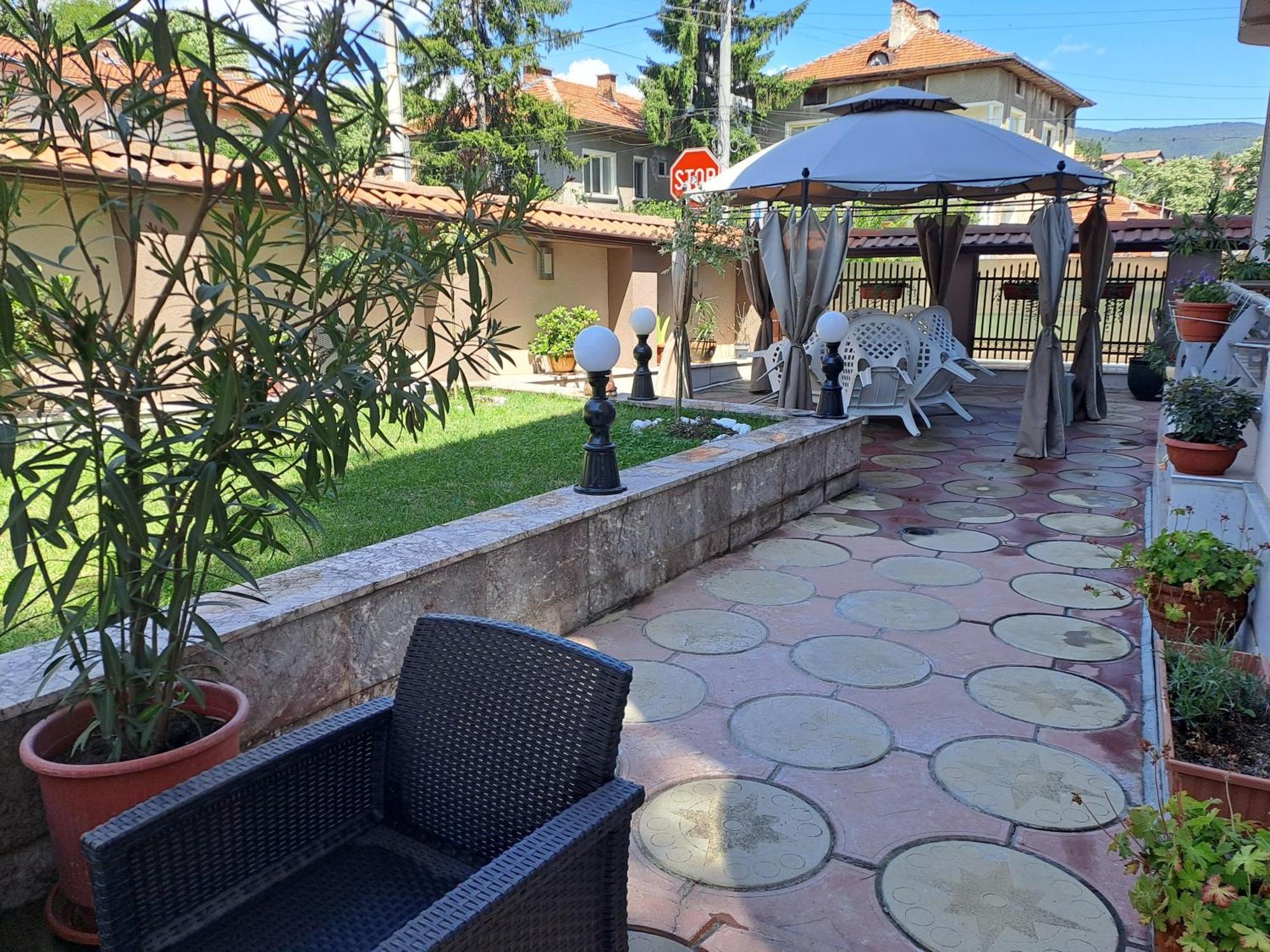 Hotel Приятелската Къща Welingrad Exterior foto